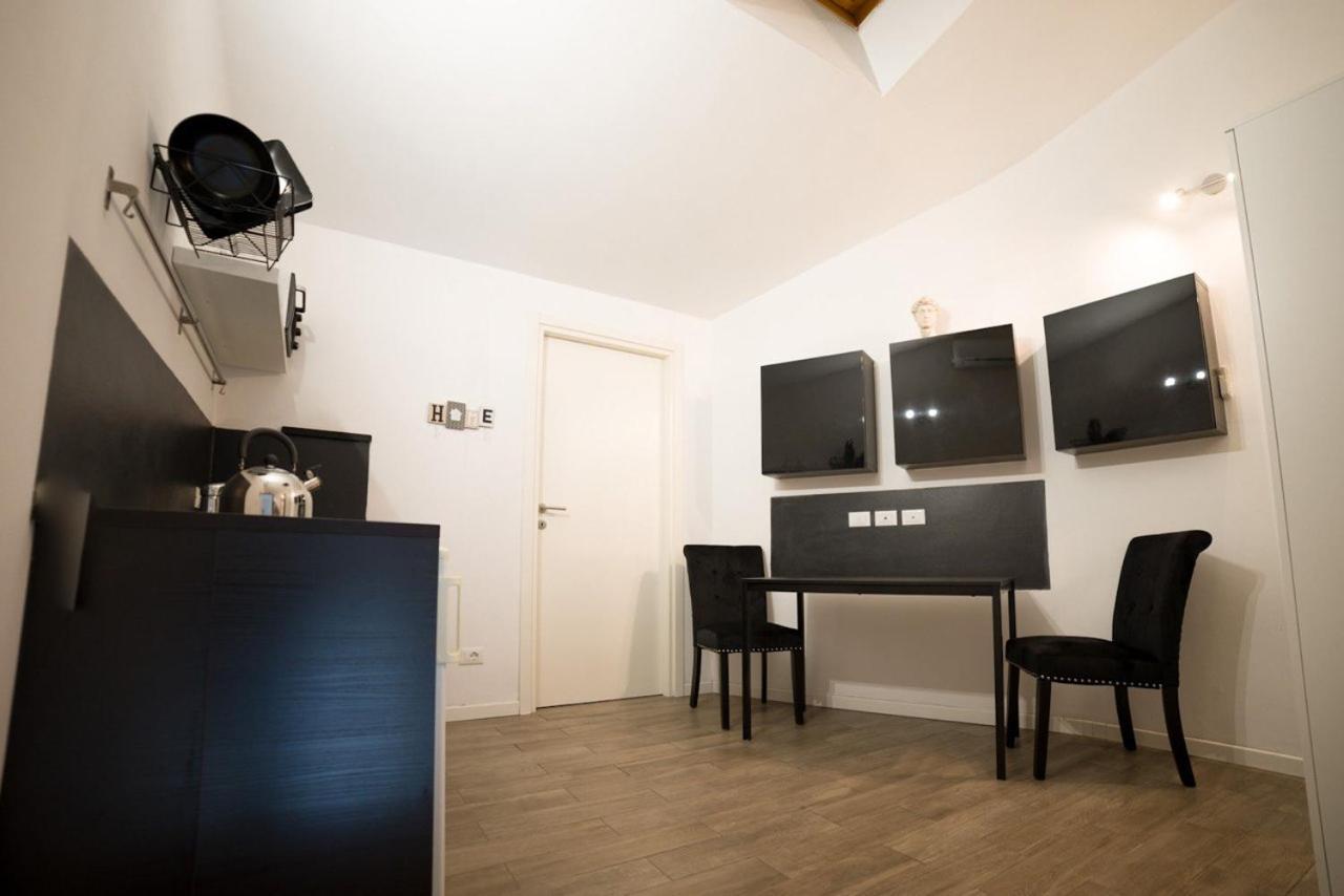 ᗰiki Hoᑌտᗴ Apartment Florence Exterior photo